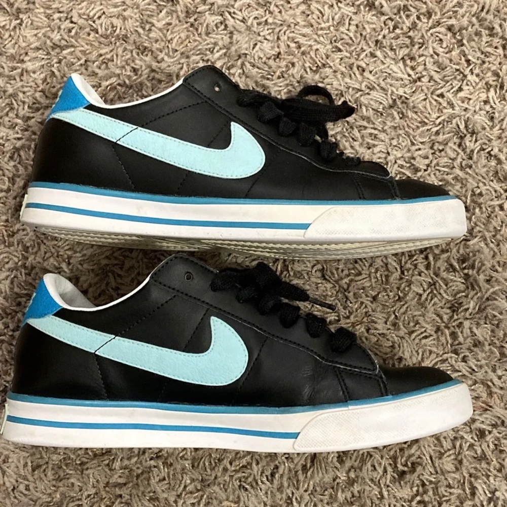 Nike Womens US 8 Sweet Classic Shoe 354496-004 Good Condition